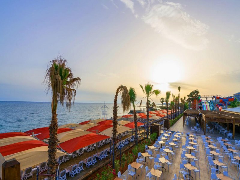 Haydarpasha Palace - Снимка 1