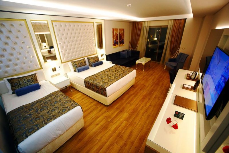 Haydarpasha Palace - Снимка 7