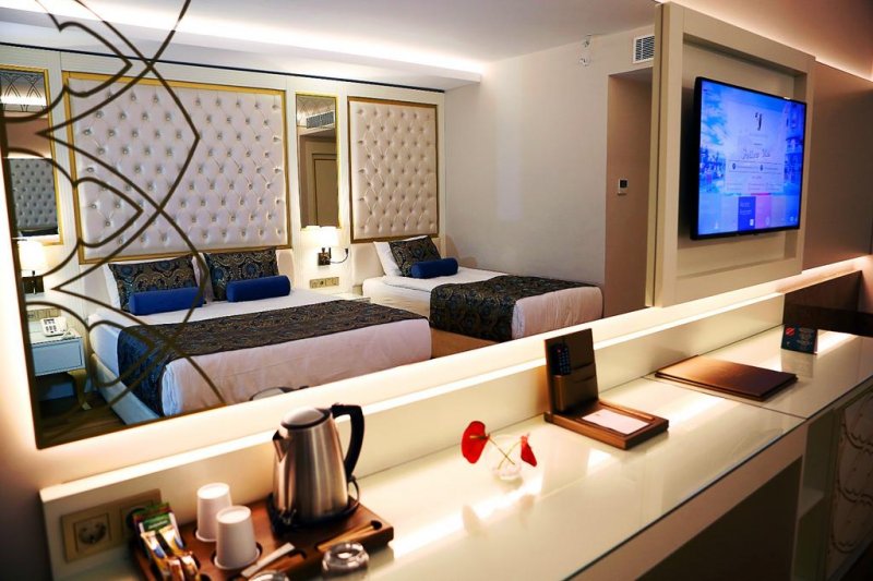 Haydarpasha Palace - Снимка 3