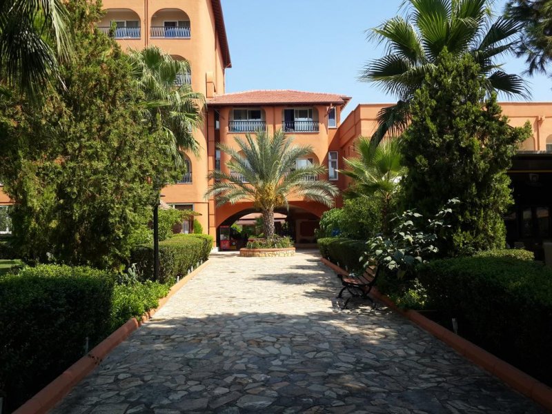 Club Turtas Beach   - Снимка 4