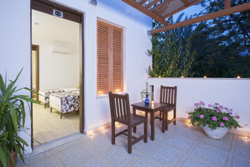 Club Kastalia - Снимка 3