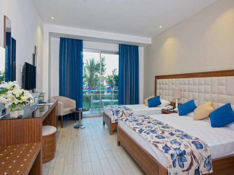 Club Kastalia - Снимка 3