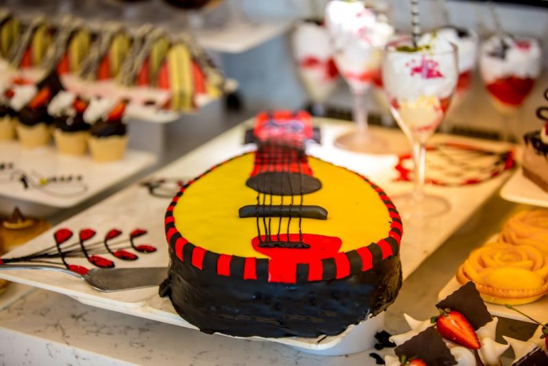 Julian Club Hotel - Снимка 1