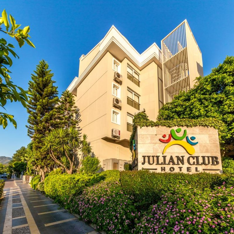 Julian Club Hotel - Снимка 11