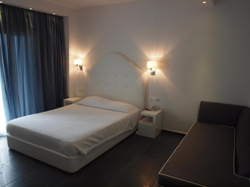 Anais Hotel - Снимка 1