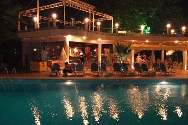 Майски празници: 3 нощувки със закуски и вечери в хотел Anais 3*, Олимпийска Ривиера, Гърция! - Снимка 9