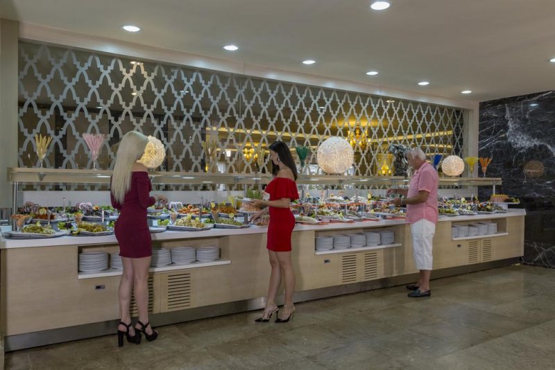 Royal Alhambra Palace - Снимка 11