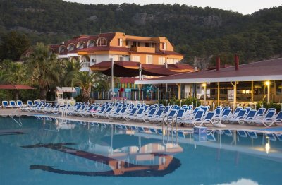 Sailors Beach Club - Снимка 4