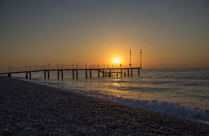 Sailors Beach Club - Снимка 1