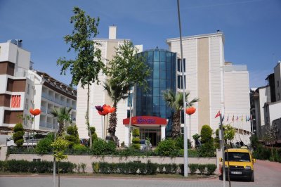 Lims Bona Dea Beach Hotel - Снимка 8