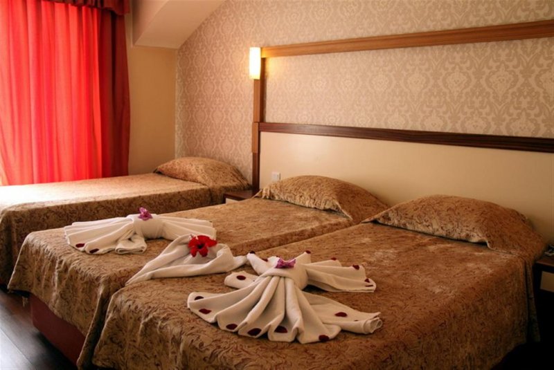 Lims Bona Dea Beach Hotel - Снимка 5