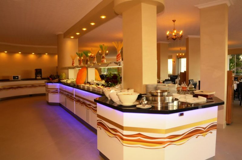 Ideal Panorama Hotel - Снимка 10