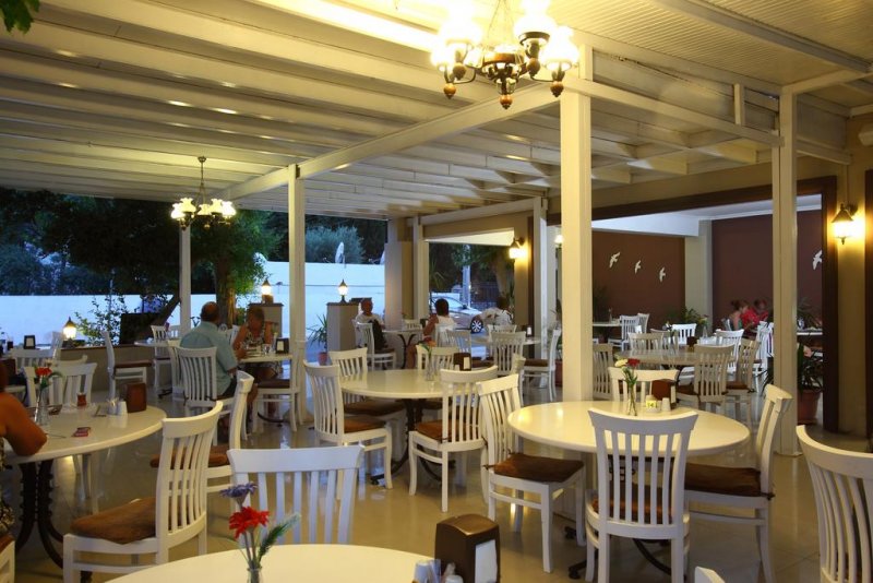 Summer Garden Apart Hotel - Снимка 5