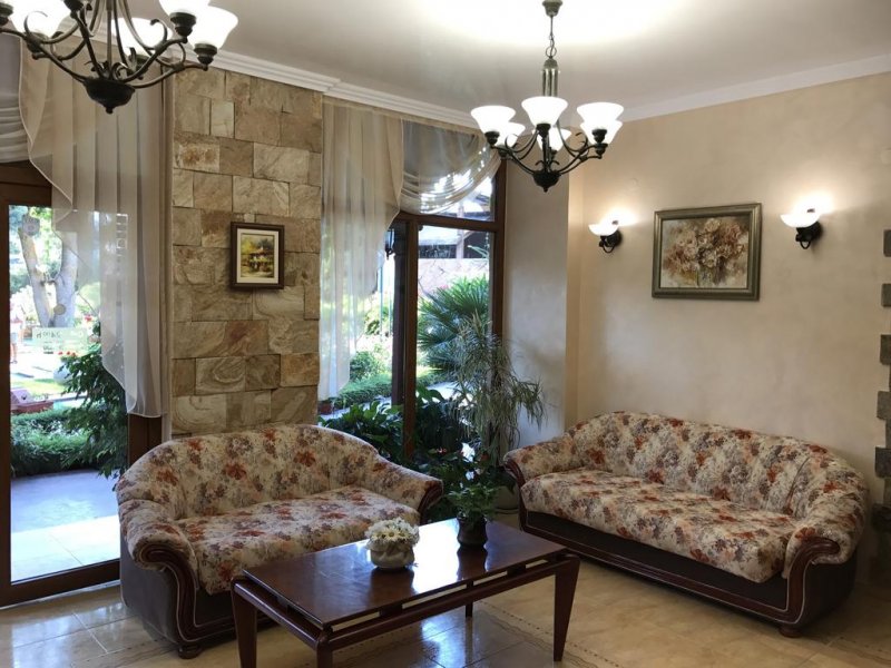 Хотел Олеандър Хаус и тенис клуб - Снимка 2