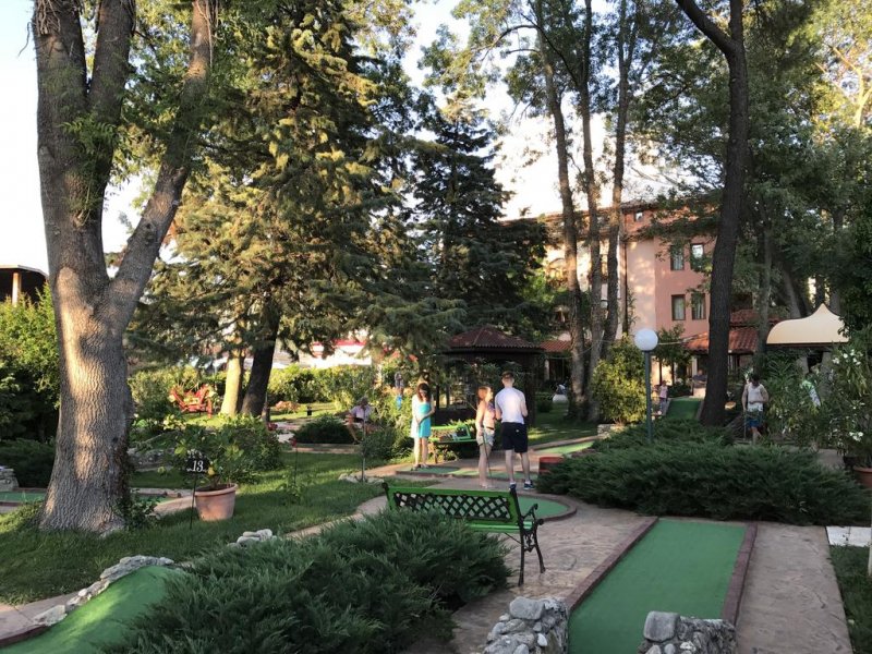 Хотел Олеандър Хаус и тенис клуб - Снимка 4