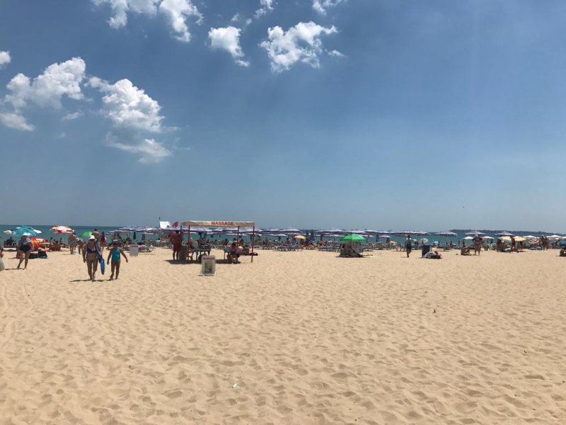 Хотел Олеандър Хаус и тенис клуб - Снимка 1