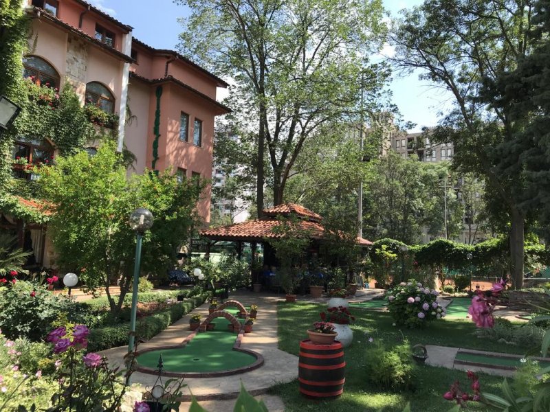 Хотел Олеандър Хаус и тенис клуб - Снимка 11