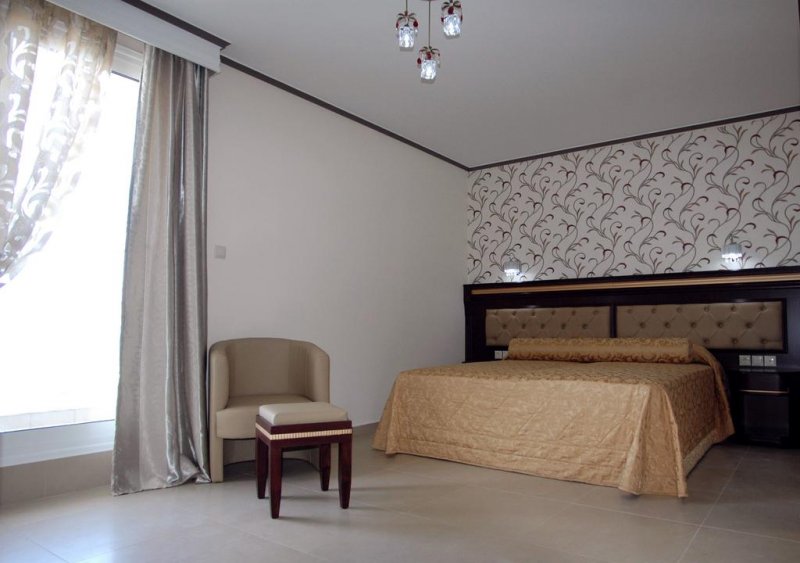 Santa Beach Hotel - Снимка 9