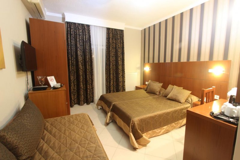 Hotel Mallas - Снимка 3