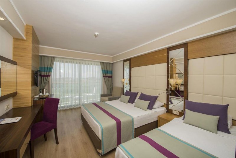 Dream World Aqua - Снимка 5