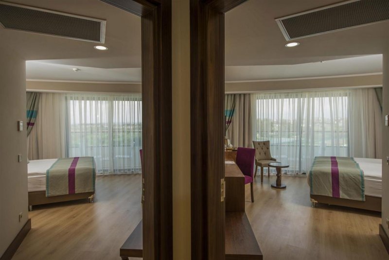 Dream World Aqua - Снимка 8