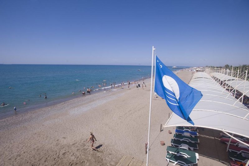 Crystal Family Resort & Spa - Снимка 11