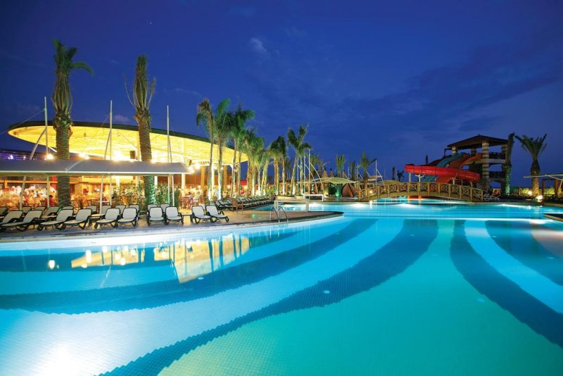 Crystal Family Resort & Spa - Снимка 3