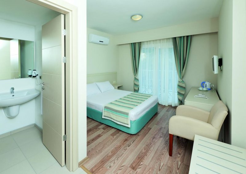 Bodrum Beach Resort - Снимка 4