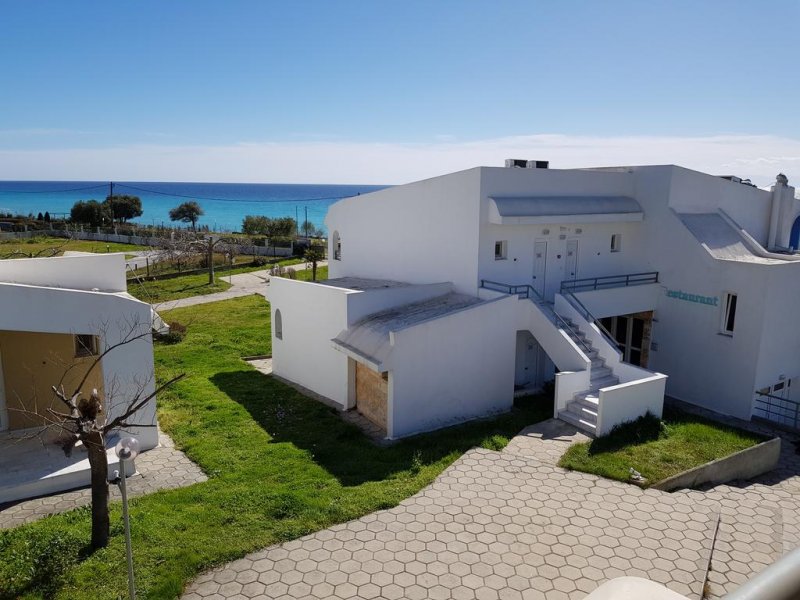 Skion Palace Beach Hotel - Снимка 2