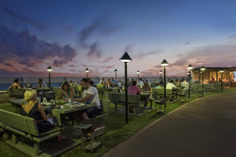 Club Mega Saray - Снимка 3