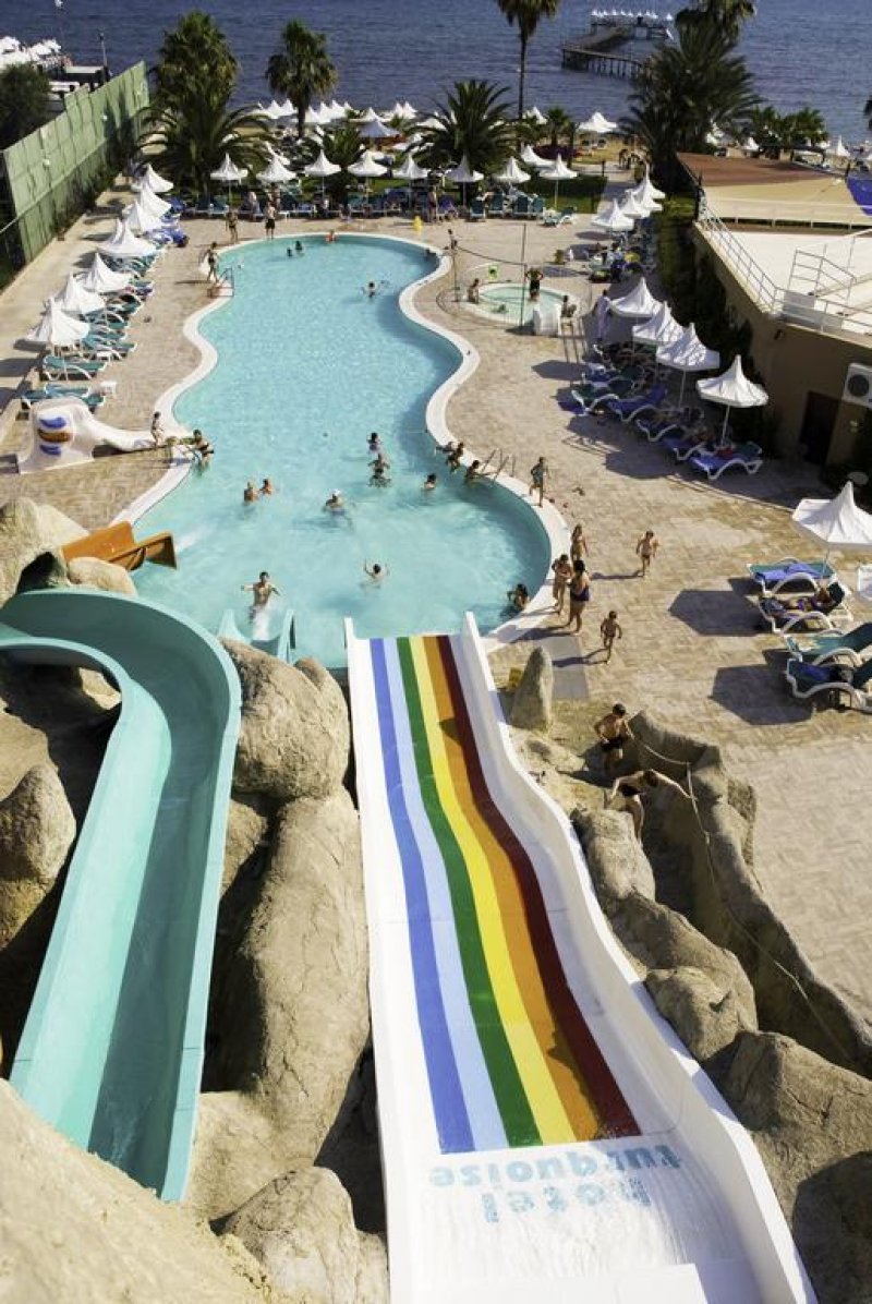 Turquoise Hotel - Снимка 4