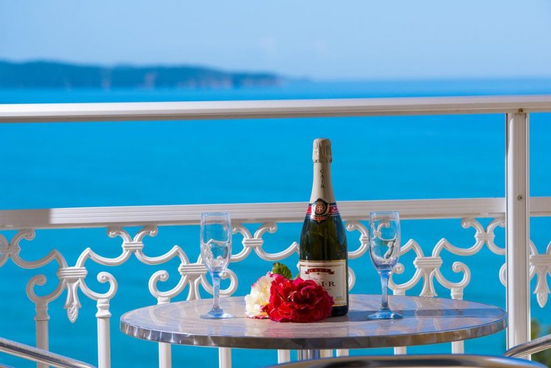 Diamond Hotel - Снимка 8