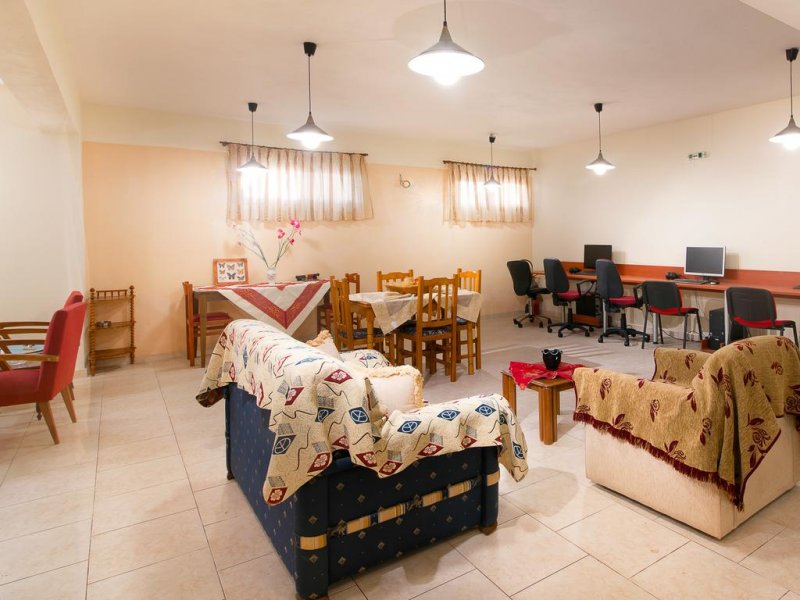 Diamond Hotel - Снимка 10