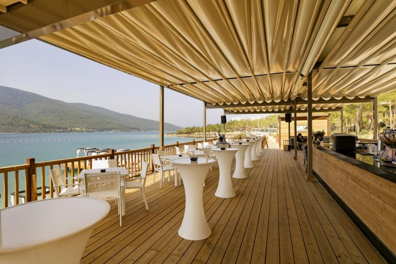 Titanic Deluxe Bodrum - Снимка 2
