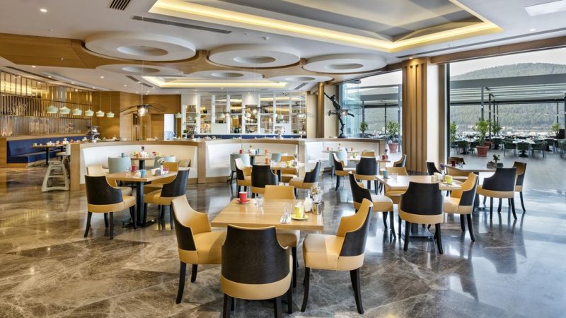 Titanic Deluxe Bodrum - Снимка 7