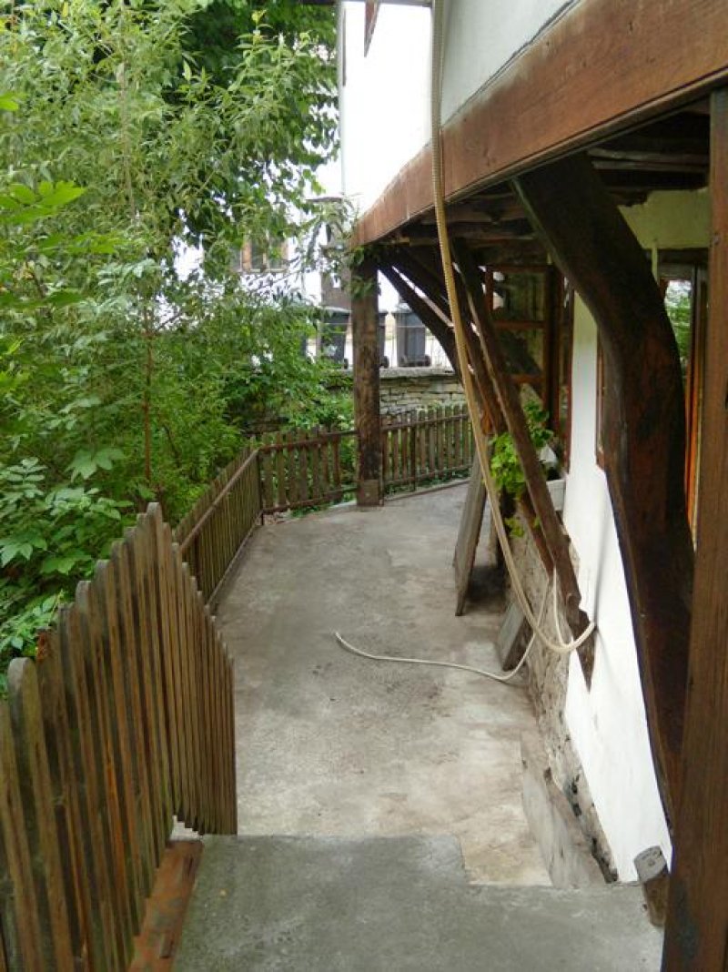 Аджи Генчовата къща с кладенеца - Снимка 1