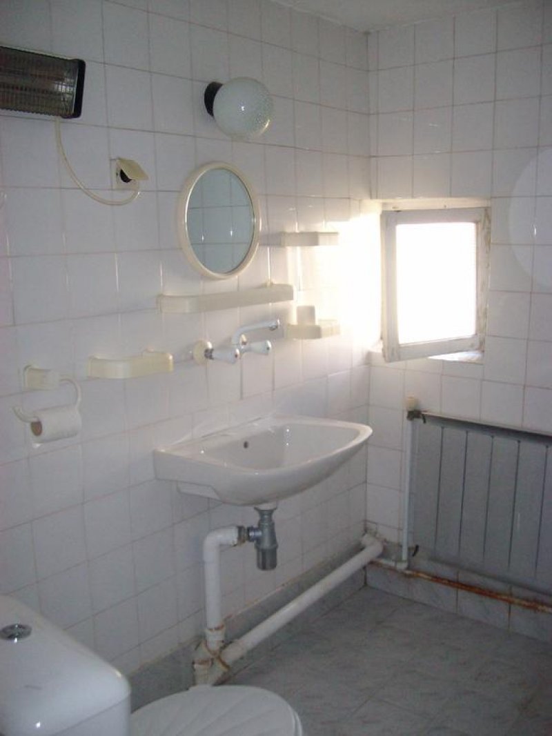 Аджи Генчовата къща с кладенеца - Снимка 10