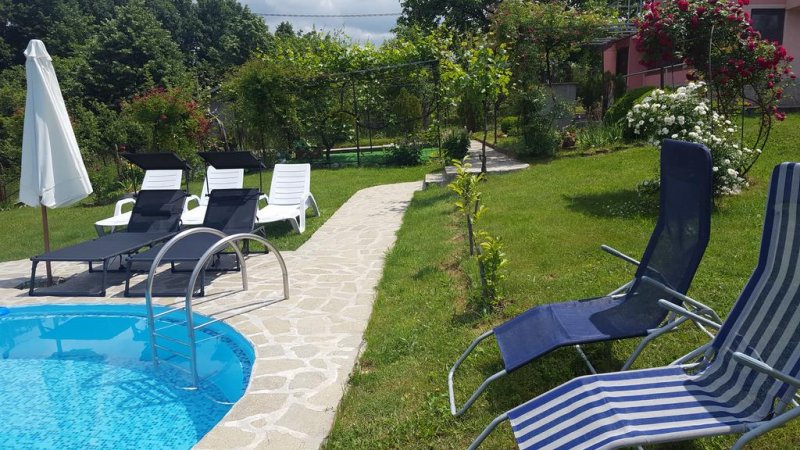 Къща за гости Анди 2004 - Снимка 8