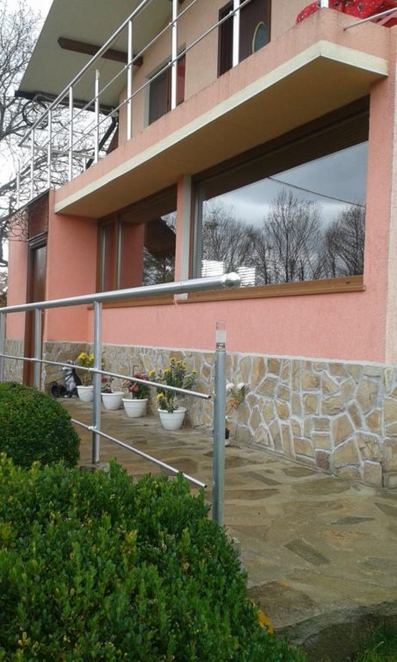 Къща за гости Анди 2004 - Снимка 8