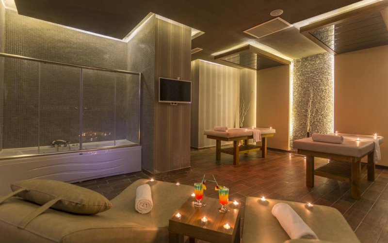 Lonicera Resort & Spa Hotel - Снимка 11