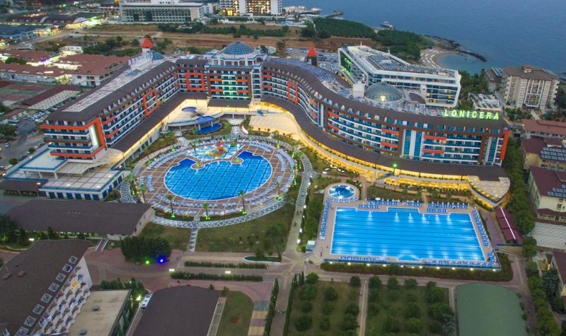 Lonicera Resort & Spa Hotel - Снимка 4