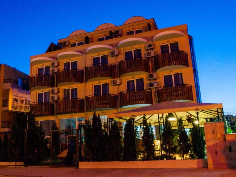 Семеен хотел Ивиан - Снимка 3