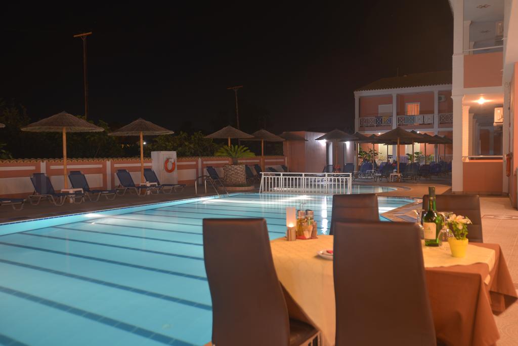 Тризвездна почивка през юни на 250 метра от плажа в Сидари, Корфу – Нощувка в студио с изхранване по избор + басейн от хотел Angelina Hotel *** - Снимка 8