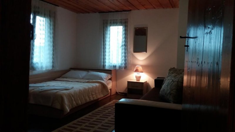 Къща за гости Мома Елена - Снимка 1