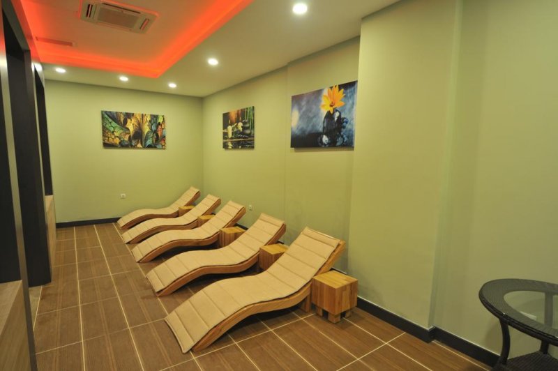 Throne Seagate Belek Hotel - Снимка 4