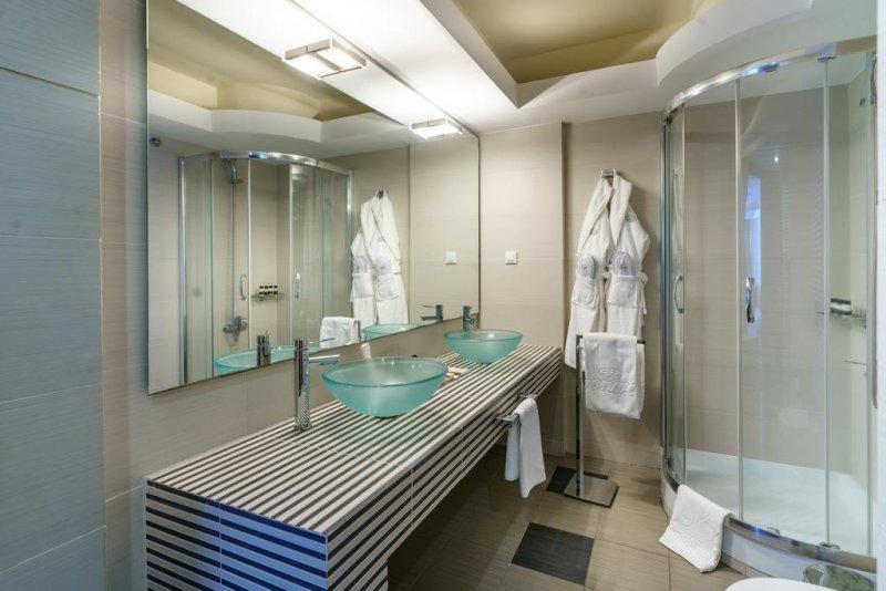 Cronwell Platamon Resort - Снимка 3