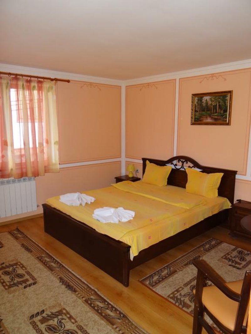 Къща за гости Денис - Снимка 3