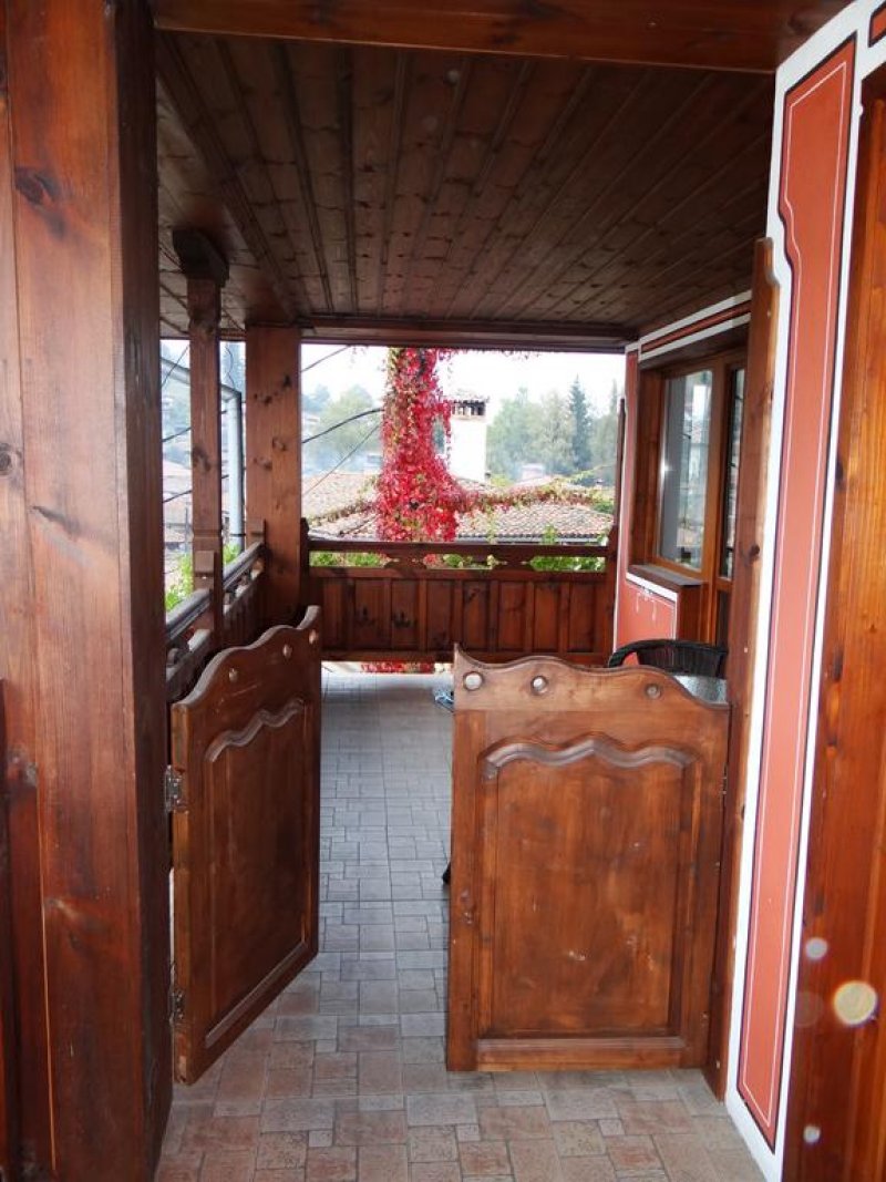 Къща за гости Денис - Снимка 2