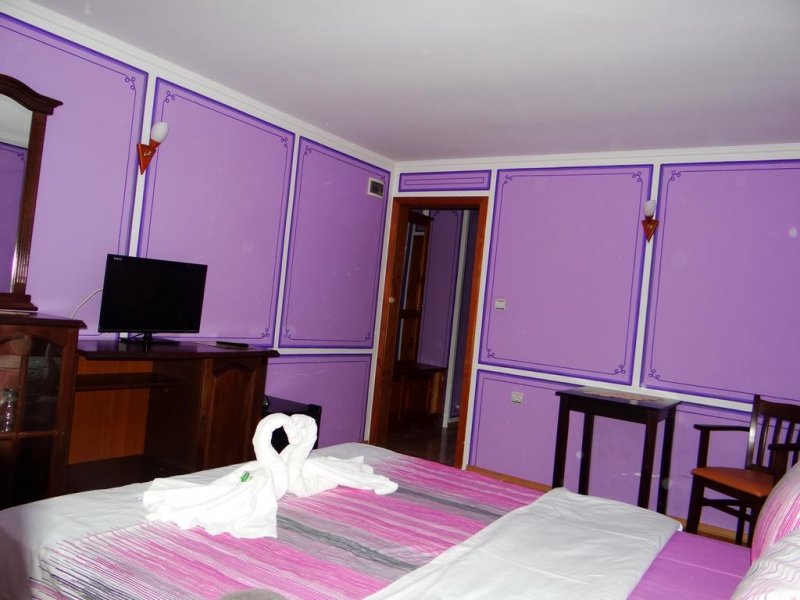 Къща за гости Денис - Снимка 9