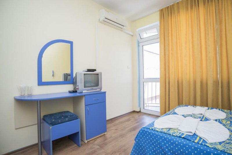 Семеен хотел Равда - Снимка 3